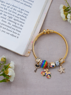 GOLD PLATED HANGING CHARM BRACELET