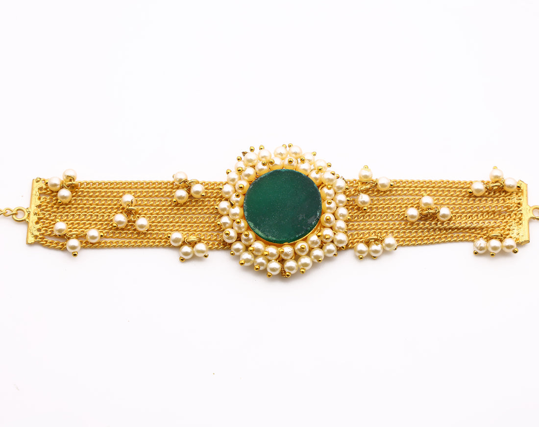 GREEN STONE PEARL CHAIN BRACELET GOLD PLATED