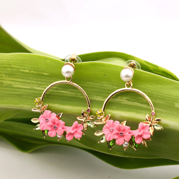 DANGLER EARRING WITH FLOWER ACCENTS