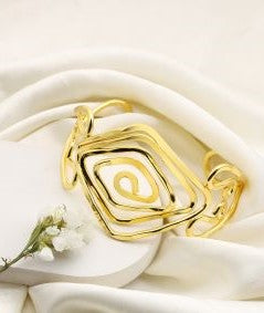 HAMMERED CUFF BRACELET GOLD PLATED